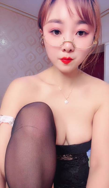 新人极品女神 云儿-性感御姐下海私拍视频合集 [6v/3.18G]