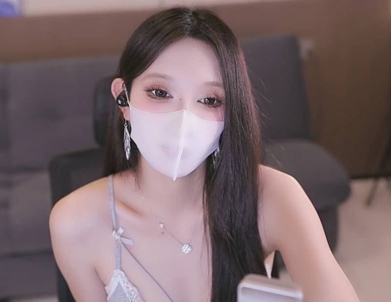 顶级舞蹈女神 Yaya–728-高挑模特定制热舞 [2v/986M]