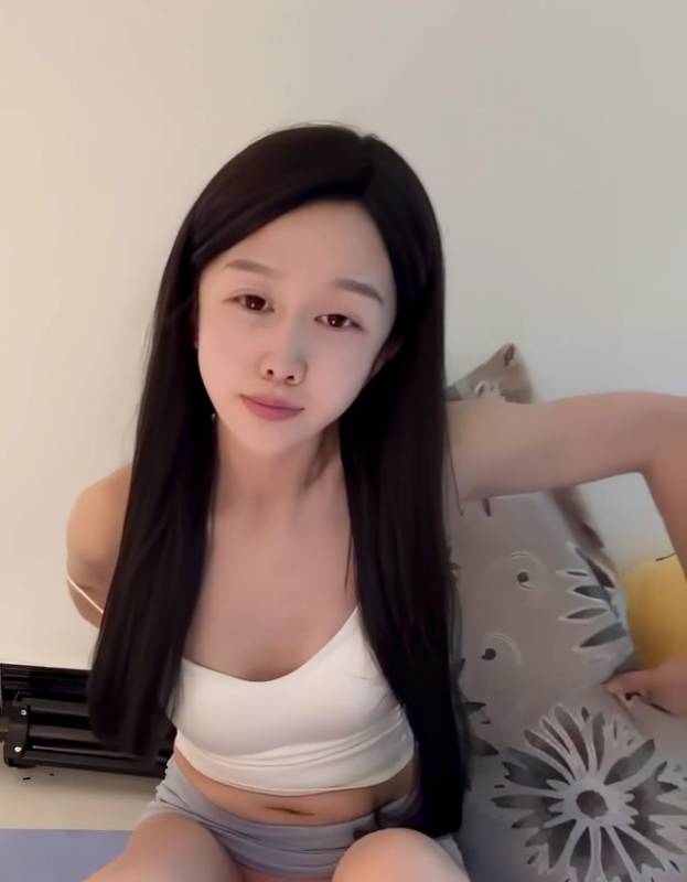 丝狗宝-顶级福利私拍视频合集 [8v/468M]