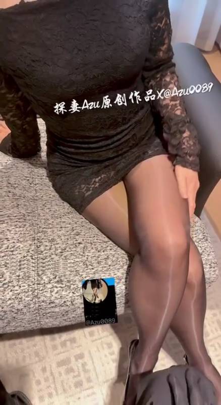 wenxi000-黑丝姐姐足交 [1v/151M]