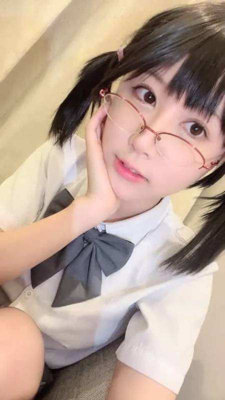 小白-清纯乖巧学妹付费私拍合集 [5v/2.14G]