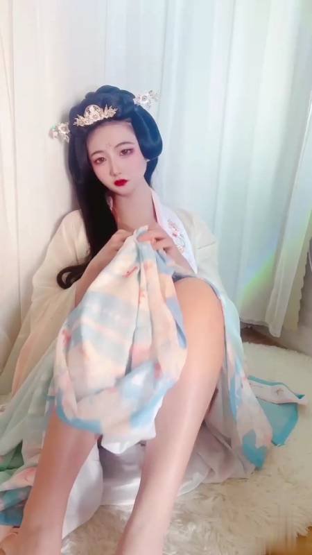 清纯乖巧校花-古风汉服 [1v/586M]