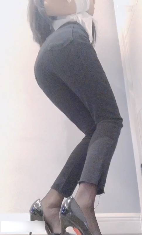 琪宝儿-黑丝牛仔裤 [1v/1G]