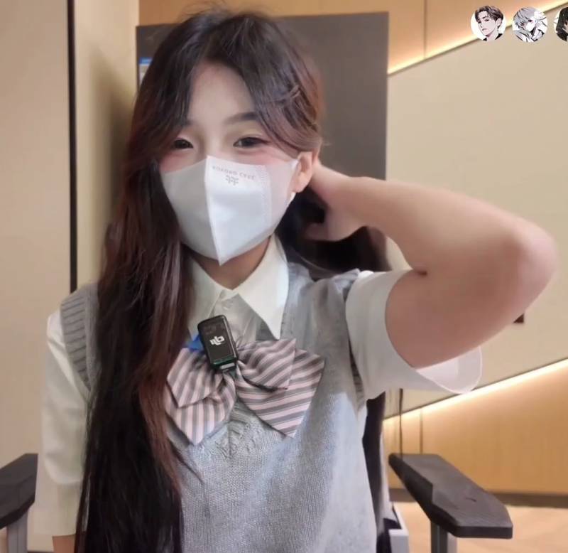 喵叽小糯-制服JK学妹 [1v/1.63M]