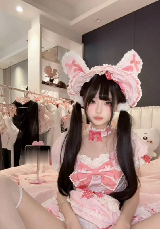 季雨-粉色洛丽塔付费定制完整版 [1V/650M]