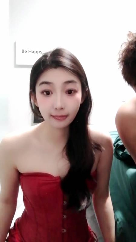 鸭鸭是个m-顶级尤物与粉丝互动游戏合集2 [7v/3.18G]