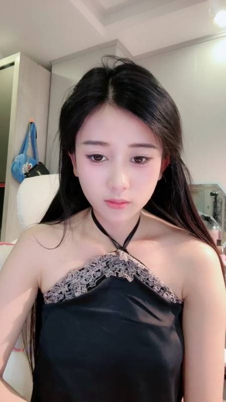 小青-清纯高颜值校花付定制 [1v+3.27G]