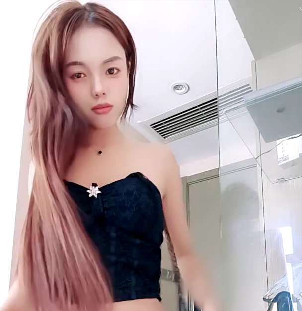 浪漫猫-清纯吊带黑丝炮击 [1v/1.13G]