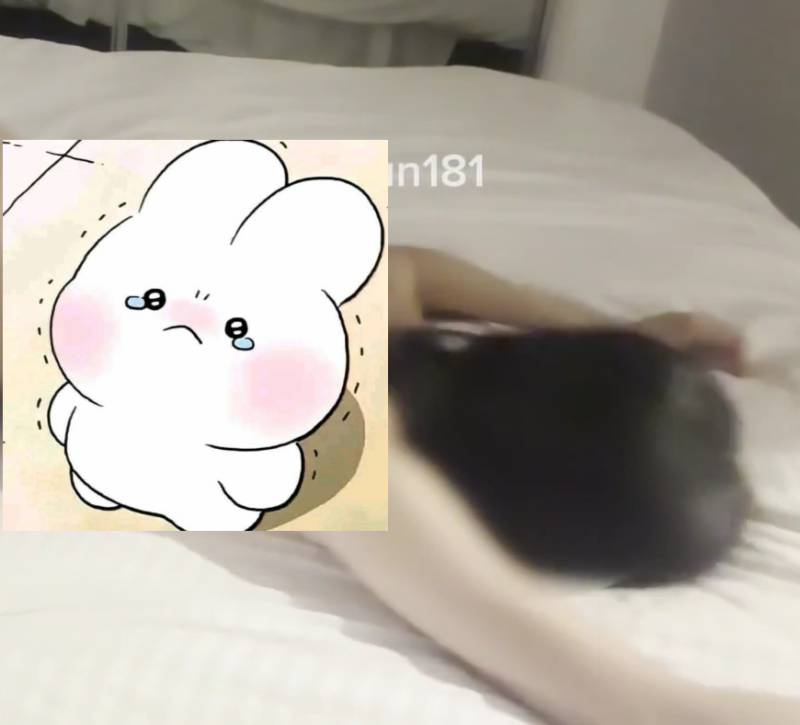 困困狗-吊带黑丝学妹 [1v/644M]