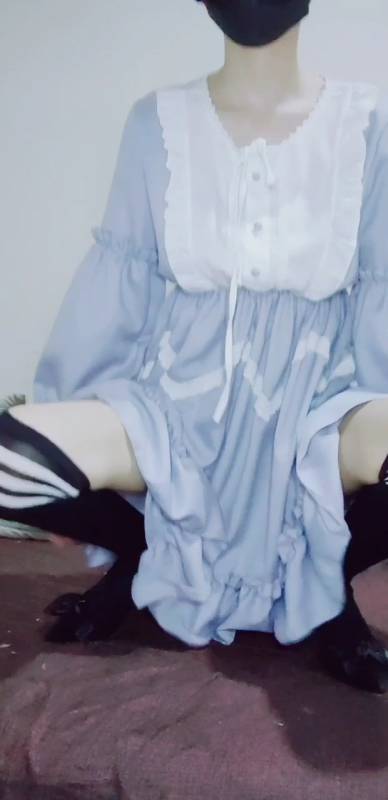 蒂米 梅花十三-乘骑骨感学姐 [2v/295M]