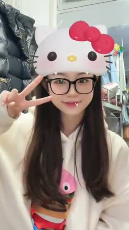 刘源-最新乖巧学姐私拍付费定制合集 [101p/33v/1.56G]