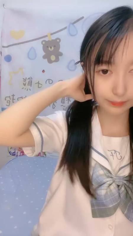 十月喵-新制服学妹JK [1V/1.04G]