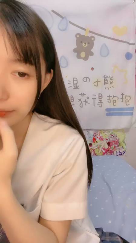 十月喵-最爱制服学妹 [1v/631M]