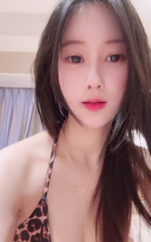 冬易映儿-清纯校花付费定制 [1v/666M]