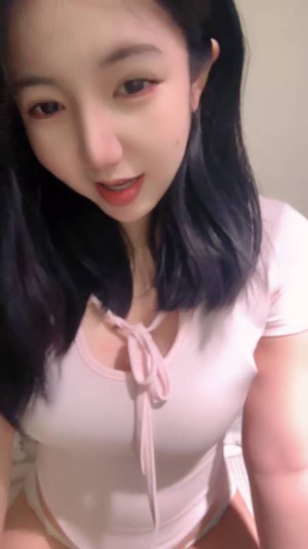 你的鱼宝-赖看校花私拍视频 [1v/733M]