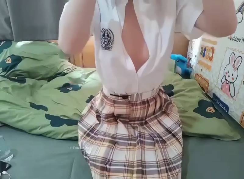 小安-最新制服学妹 [1v/350M]