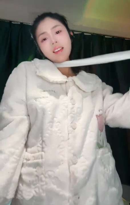 苏绾绾-私拍定制视频 [1v/631M]