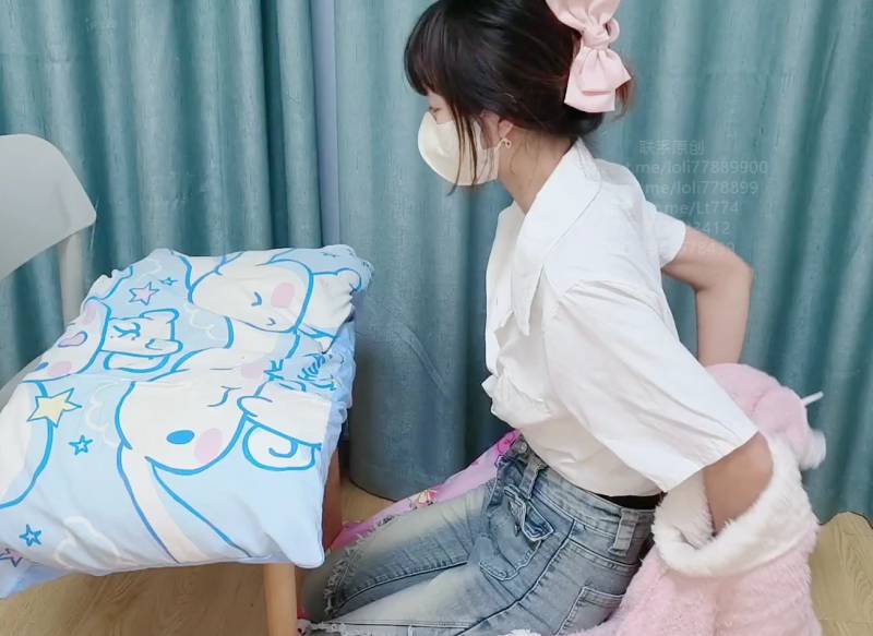 软软兔-最爱牛仔学妹 [1v/1.57G]