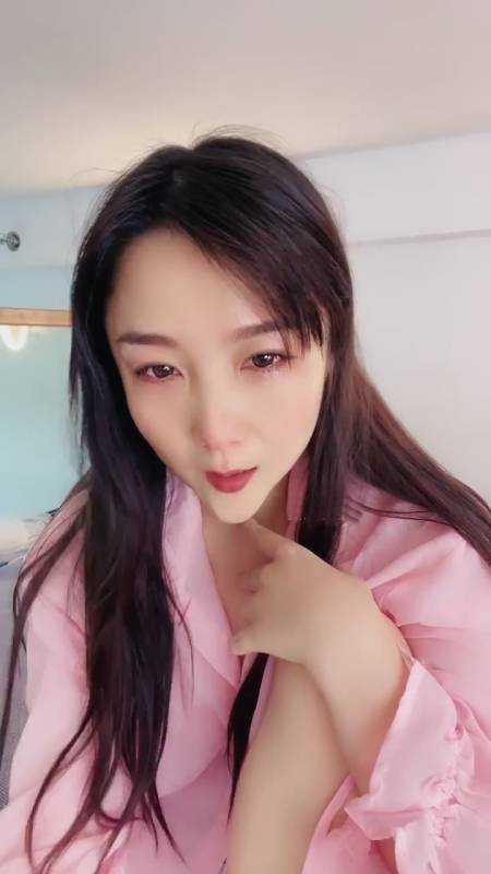 千岛溪子-黑丝美腿御姐 [1v/927M]