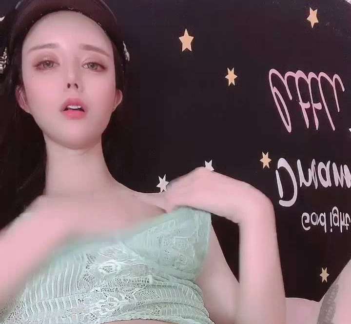 野马-颜值网红校花 [3v/467M]