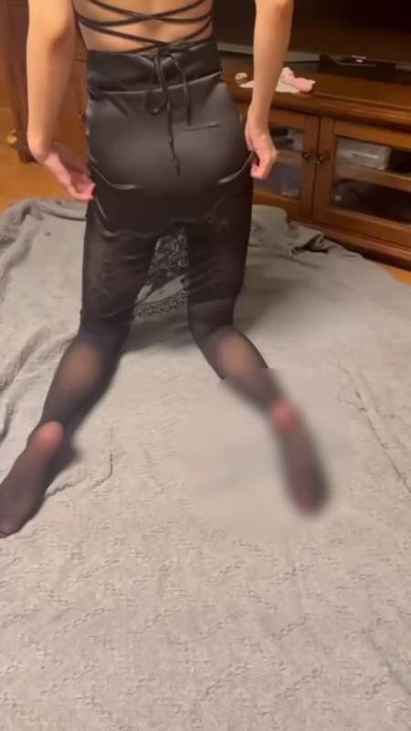 susie_7777-黑丝美腿学姐 [4v/373M]