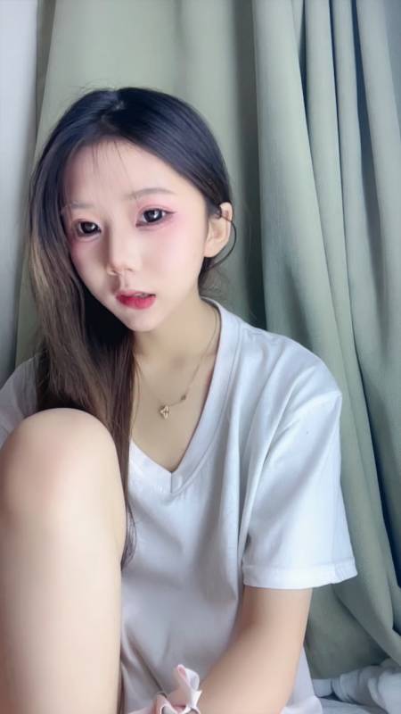 03小师妹-最新清纯校花付费视频 [4v/1.96G]