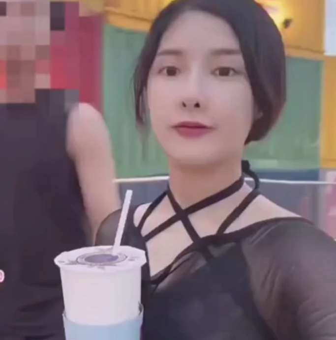 李娜娜-户外御姐剧情演绎合集 [4v/2.09G]