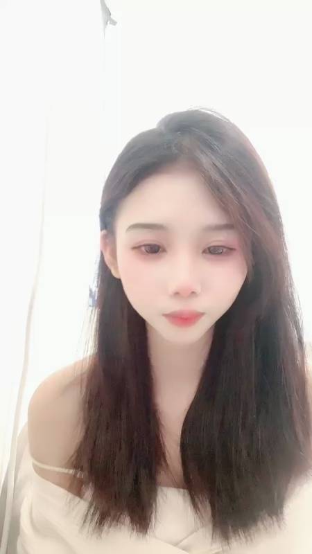 懵懂萝莉-清纯颜值女神付费定制 [1v/704M]
