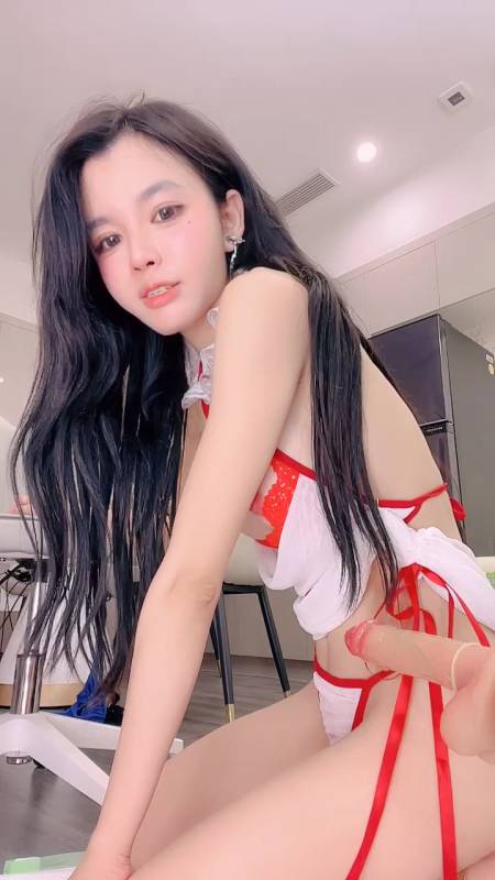 极品天赐尤物【安妮】美炸天 身材逆天 天然白虎穴 炮击自慰爽喷 5月30最新合集 【36V】