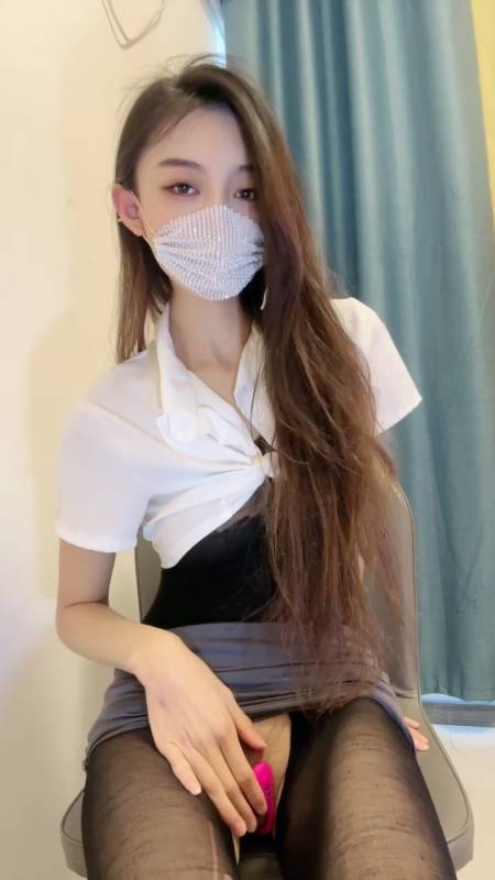 长腿女学舞蹈女神  【00舞蹈老师】 黑丝开档一字马 道具自慰抽插喷水呻吟不断 2026.05.28-06.10最新合集 [31v]