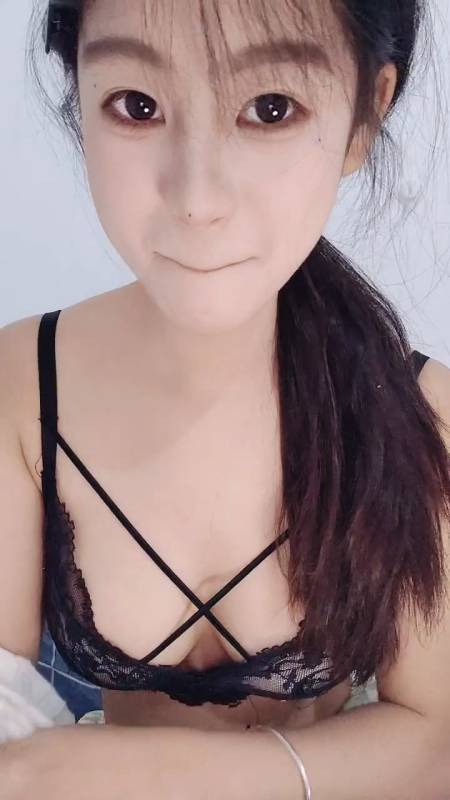 重磅甜美女神【别叫我小咪】2026.6.5-6.17最新合集, 极品大眼睛女大美的心都化了,清纯女友气质兔耳女仆干净粉嫩酮体酥胸挺拔乳房 【30V】